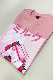 Футболка с принтом клубнички